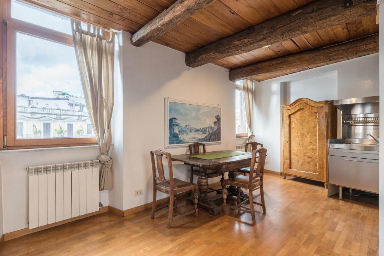 Apartmán Cozy Wooden Apt In Piazza Navona Řím Exteriér fotografie